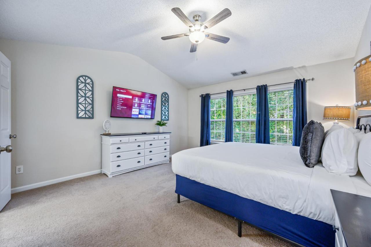 Enjoy This Amazing Home With Porch & Grill Near Dt ウッドストック エクステリア 写真