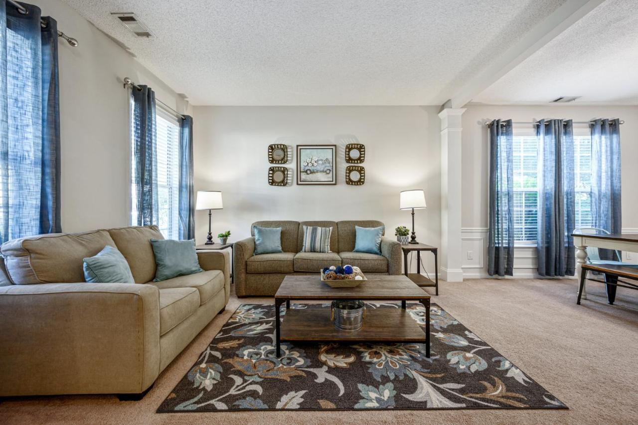Enjoy This Amazing Home With Porch & Grill Near Dt ウッドストック エクステリア 写真