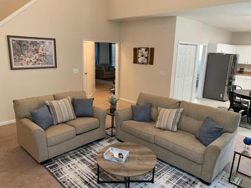 Enjoy This Amazing Home With Porch & Grill Near Dt ウッドストック エクステリア 写真