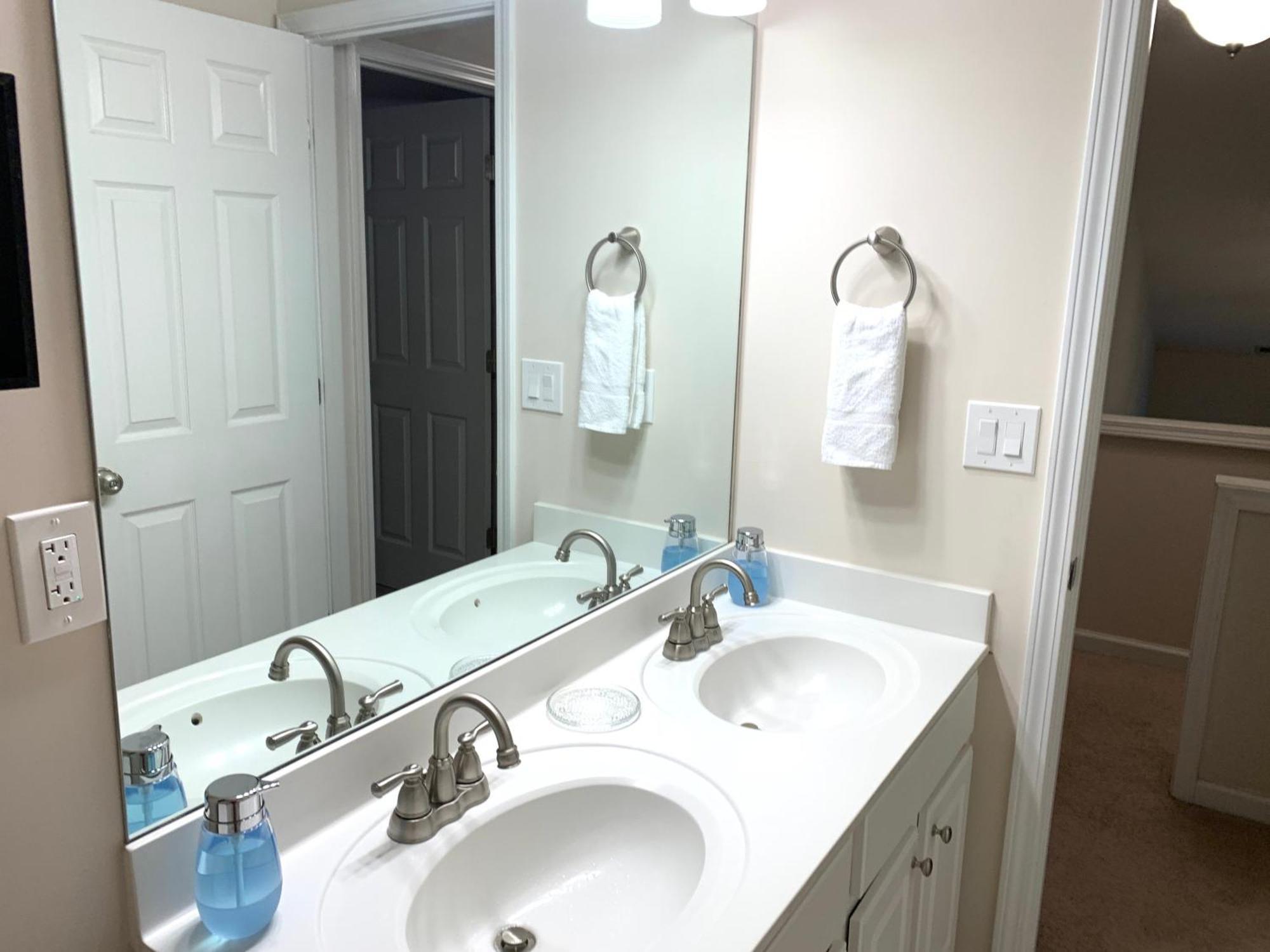 Enjoy This Amazing Home With Porch & Grill Near Dt ウッドストック 部屋 写真