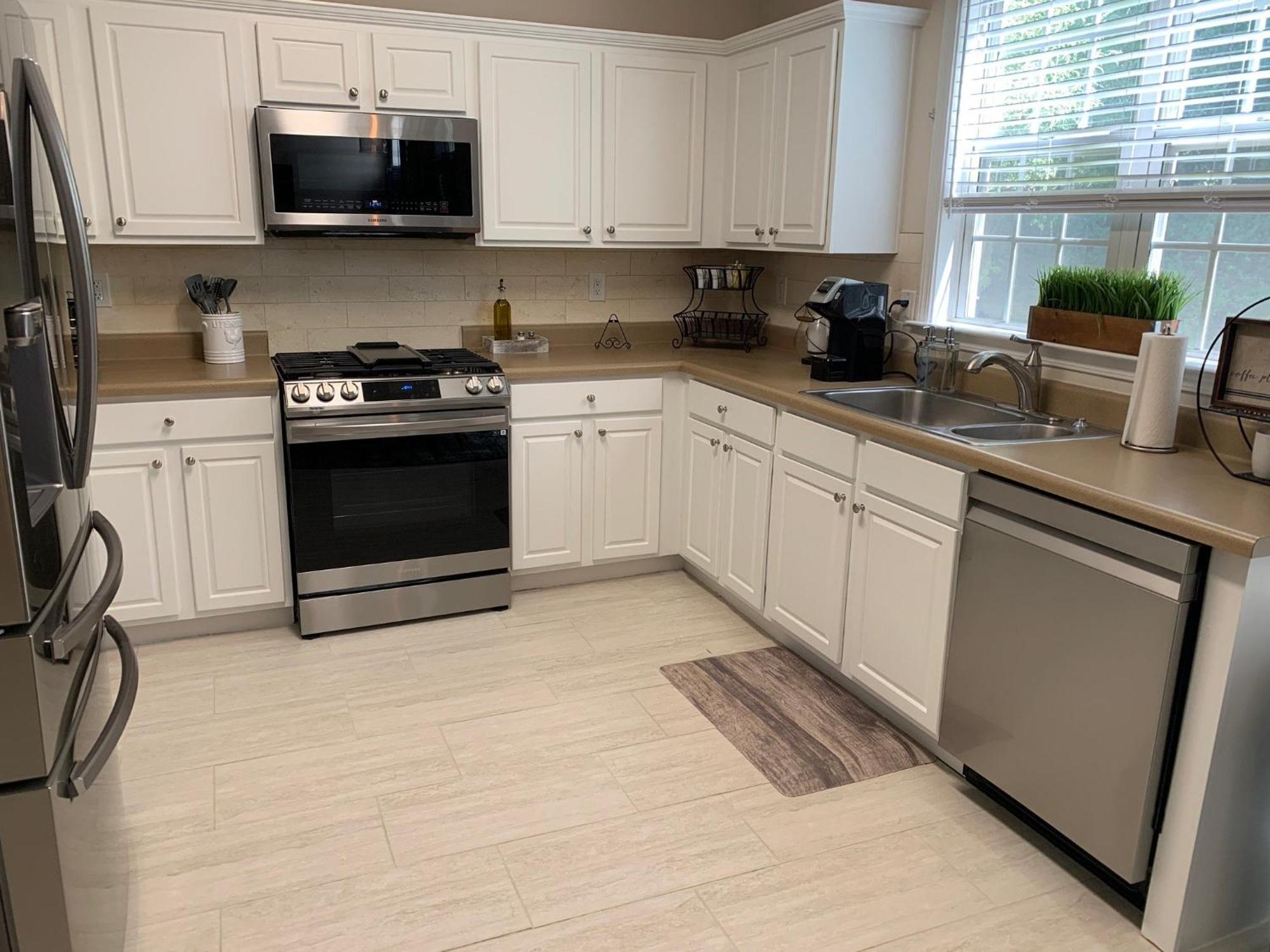 Enjoy This Amazing Home With Porch & Grill Near Dt ウッドストック 部屋 写真